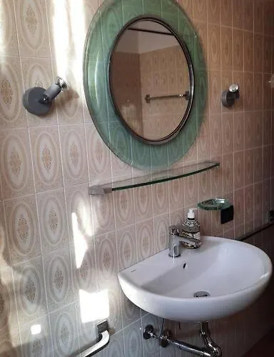 Maggiore, Leggiuno, Ampio *