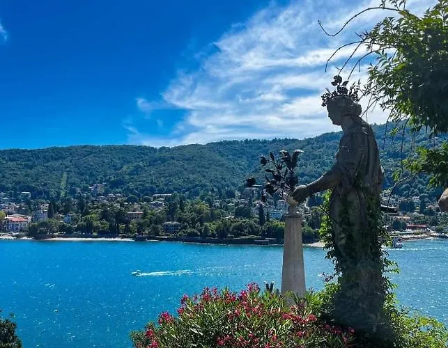 Maggiore, Leggiuno, Ampio *