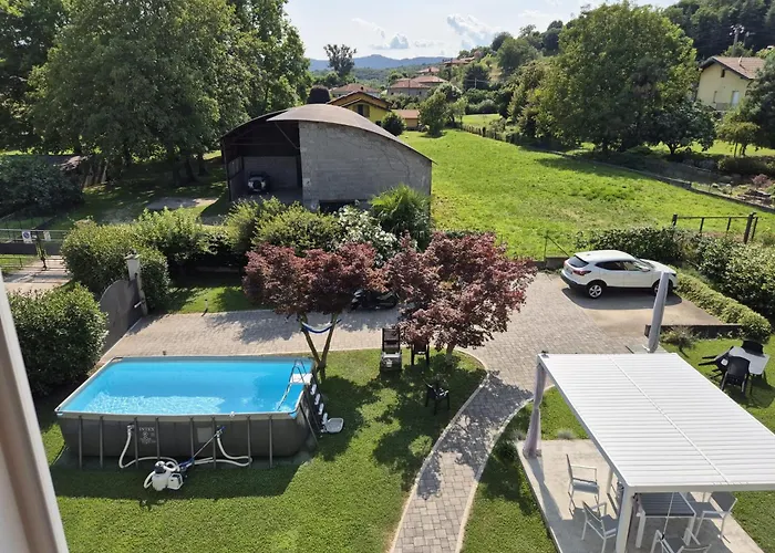 Maggiore, Leggiuno, Ampio