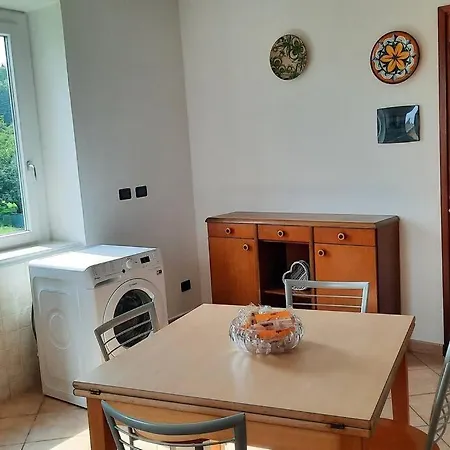 Maggiore, Leggiuno, Ampio *