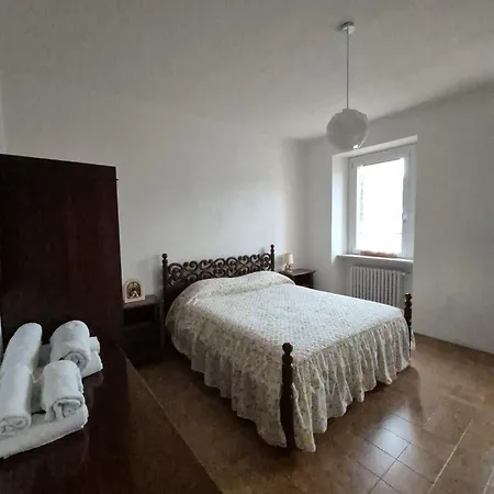 Maggiore, Leggiuno, Ampio *